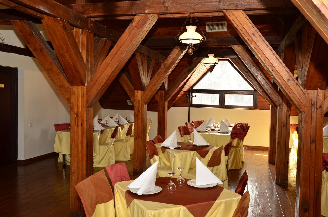 Motel Din Darste 사셀레 외부 사진