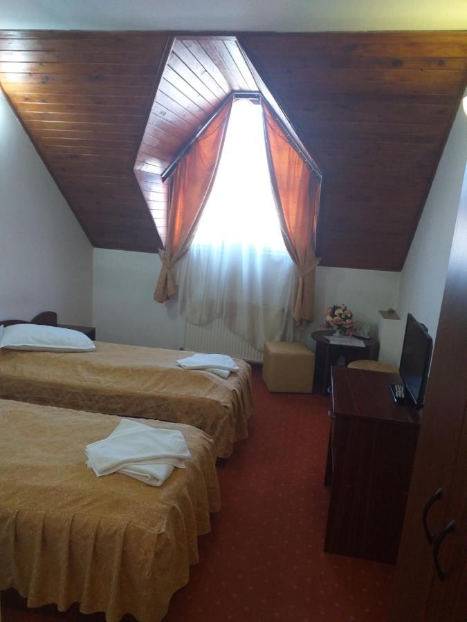Motel Din Darste 사셀레 외부 사진